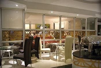Zhengzhou Yujia Hotel Cultural Road Екстериор снимка